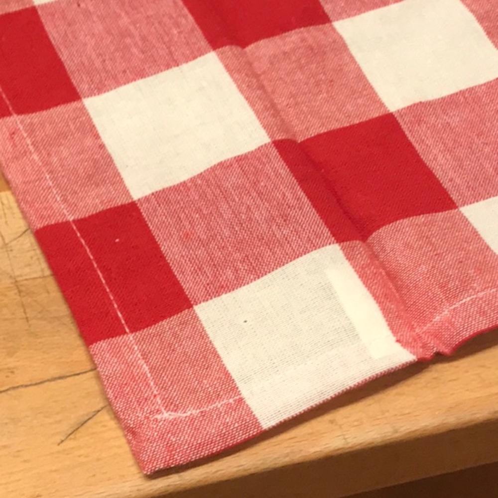 12 Napkins